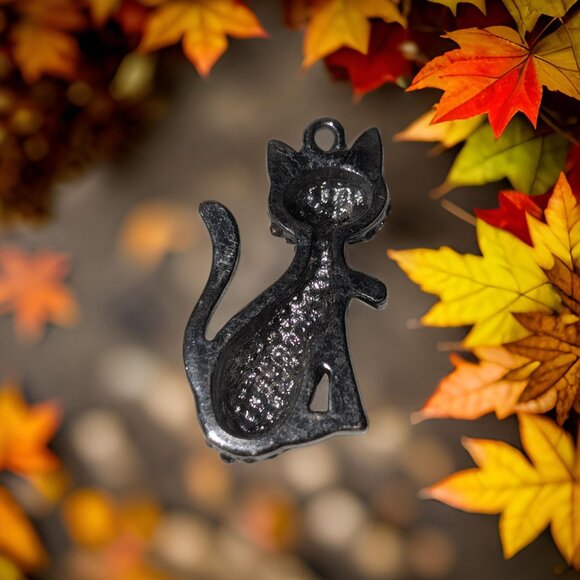 Hematite Black Crystal Halloween 1 1/4" Cat Pendant - Picture 3 of 4